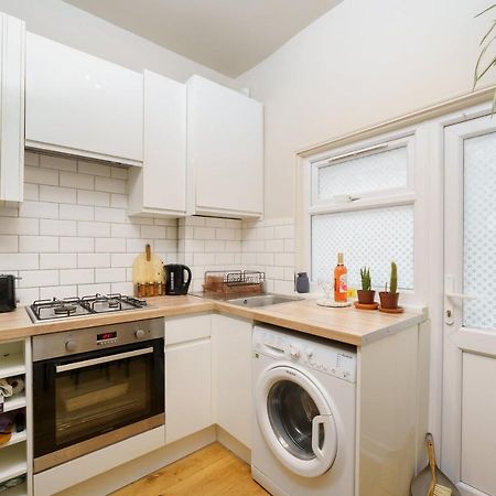 Gorgeous Apartment Wood Green Palmers Green Exterior foto