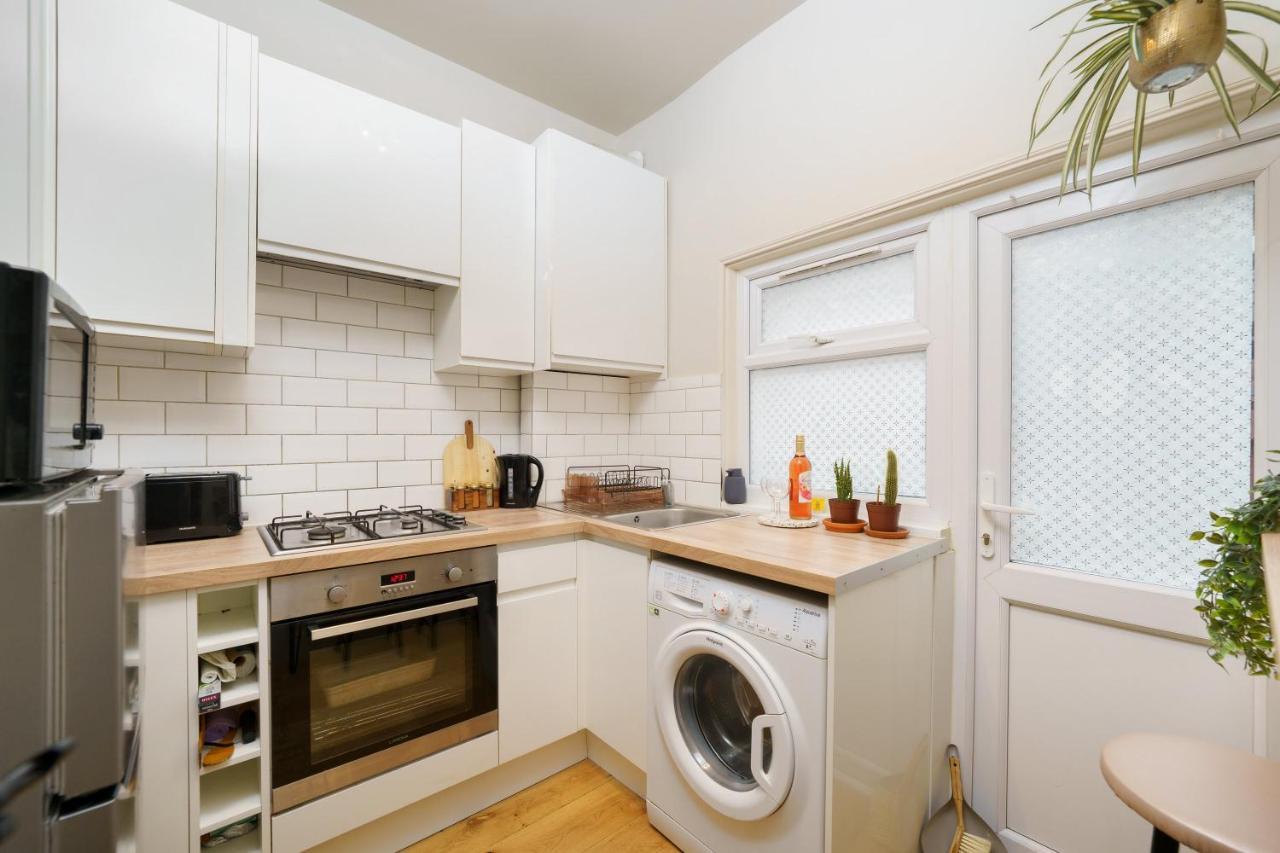Gorgeous Apartment Wood Green Palmers Green Exterior foto
